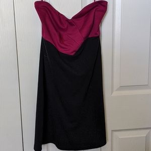 Mauve and black sleeveless dress